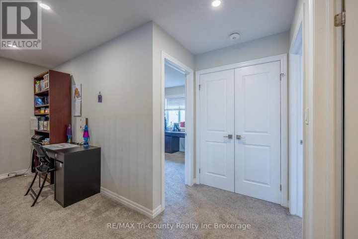 Photo 14 at 19 Sierra Street, Tillsonburg