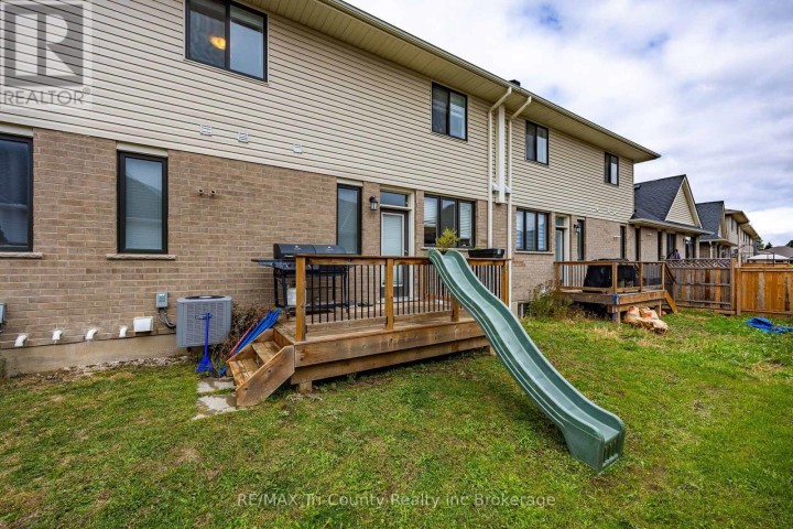 Photo 29 at 19 Sierra Street, Tillsonburg