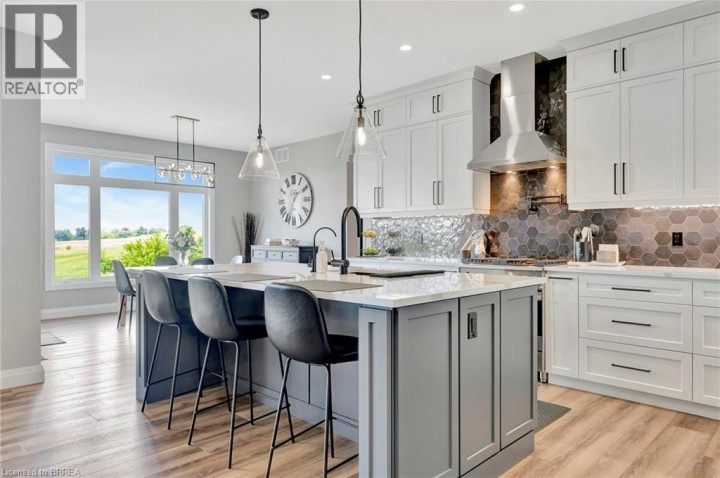 Photo 11 at 14 Hudson Drive, Brantford