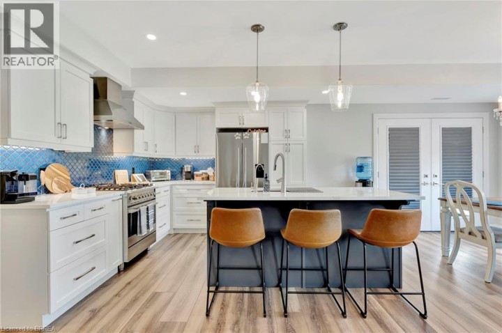 Photo 33 at 14 Hudson Drive, Brantford