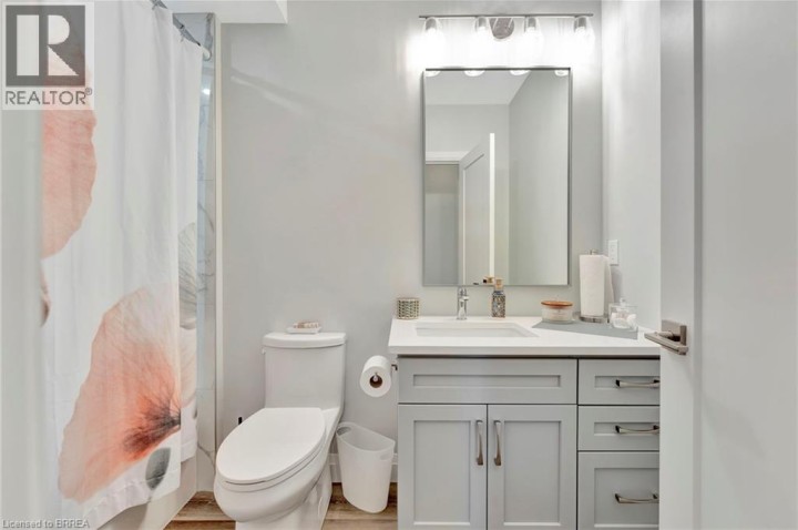 Photo 42 at 14 Hudson Drive, Brantford