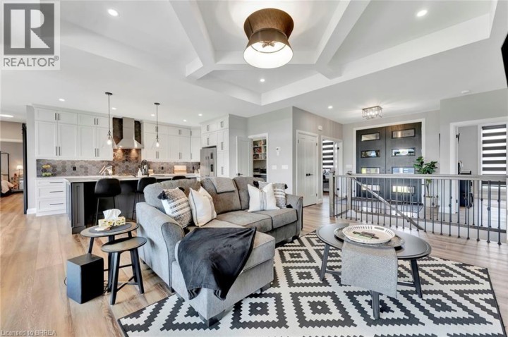 Photo 9 at 14 Hudson Drive, Brantford