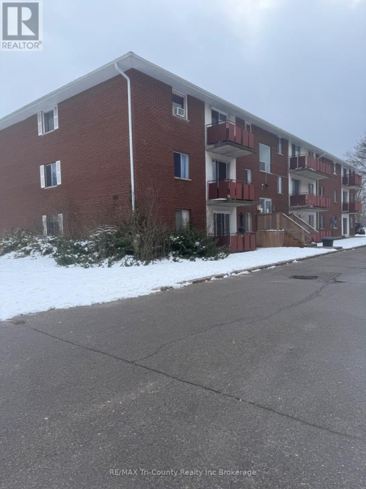 Photo 2 at 306 - 191 Lisgar Avenue, Tillsonburg