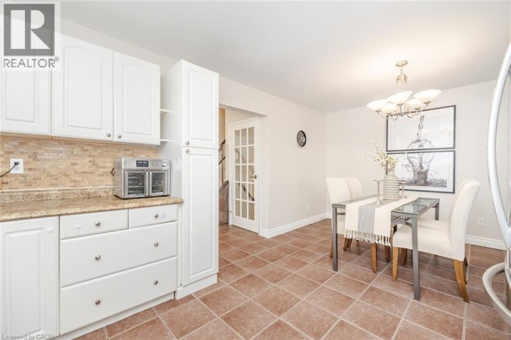 Photo 15 at 17 White Owl Crescent, Brantford