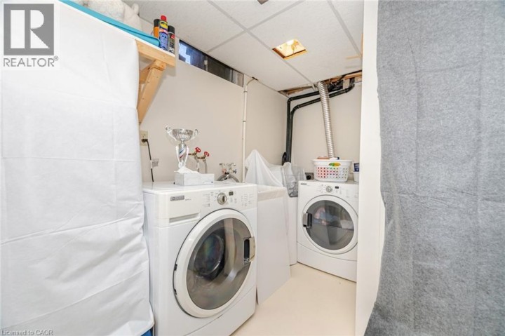 Photo 36 at 17 White Owl Crescent, Brantford