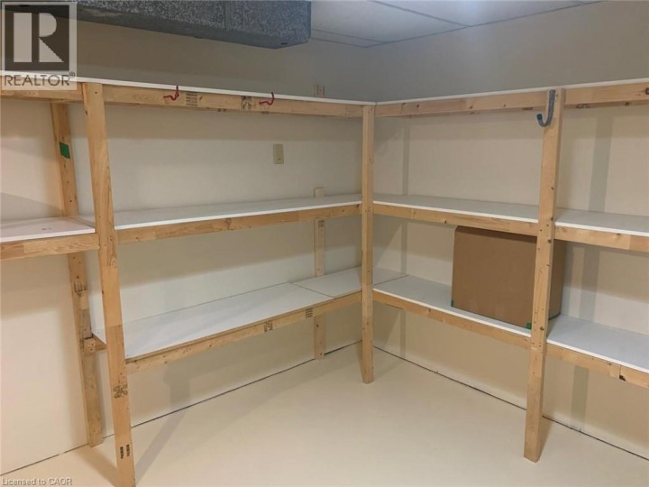 Photo 39 at 17 White Owl Crescent, Brantford