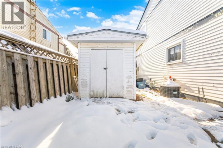 Photo 40 at 17 White Owl Crescent, Brantford