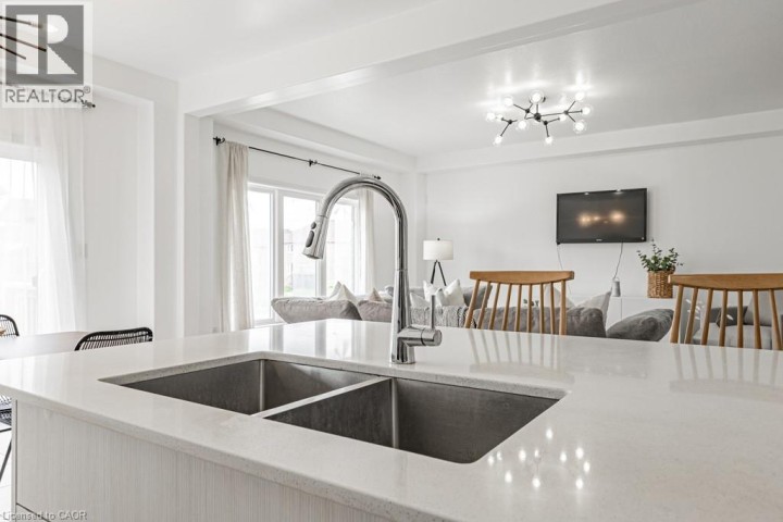 Photo 9 at 462 Blackburn Drive, Brantford