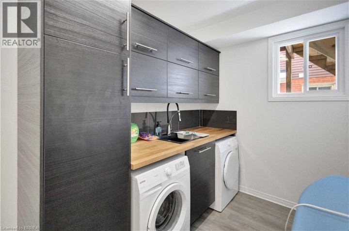 Photo 15 at 21 Riva Ridge, Brantford