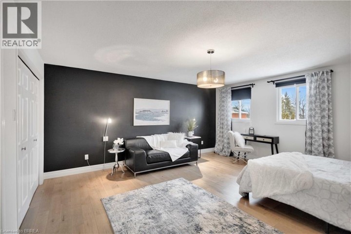 Photo 16 at 21 Riva Ridge, Brantford