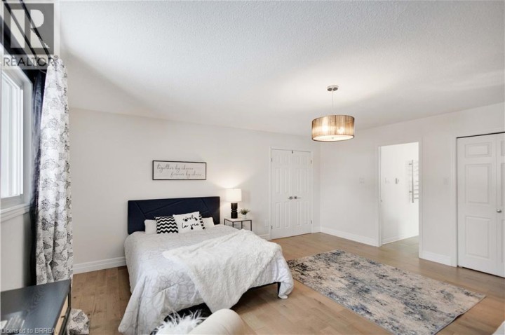 Photo 17 at 21 Riva Ridge, Brantford