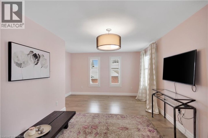Photo 27 at 21 Riva Ridge, Brantford