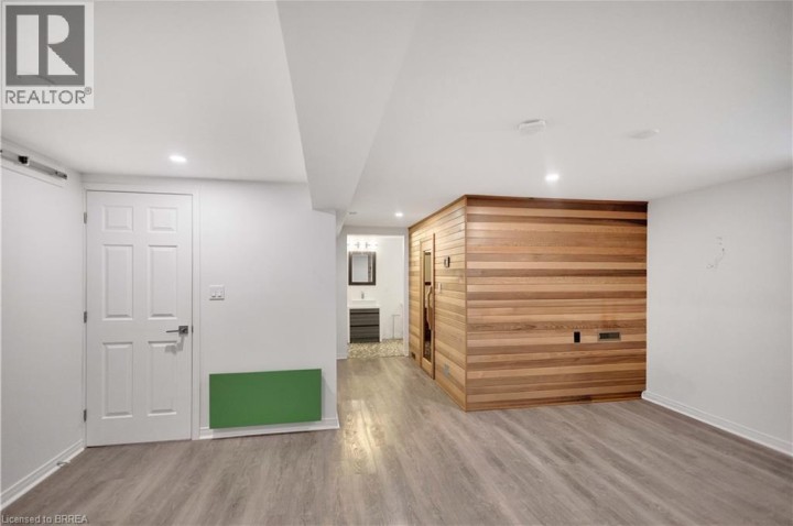 Photo 33 at 21 Riva Ridge, Brantford