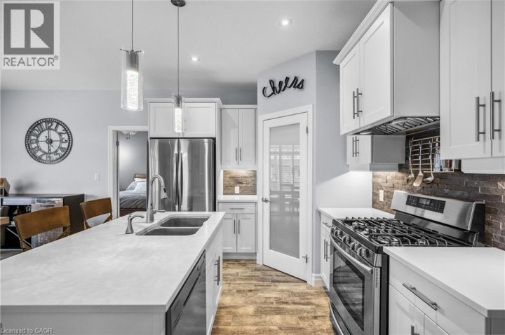 Photo 10 at 100 Tamarack Boulevard, Woodstock