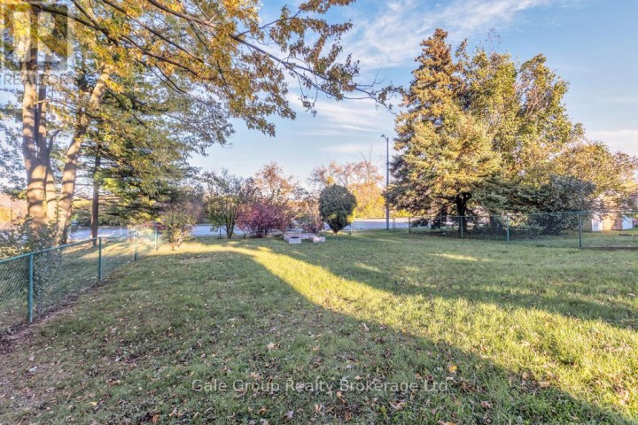 Photo 13 at 61 Tennyson Street, Woodstock - South, Woodstock