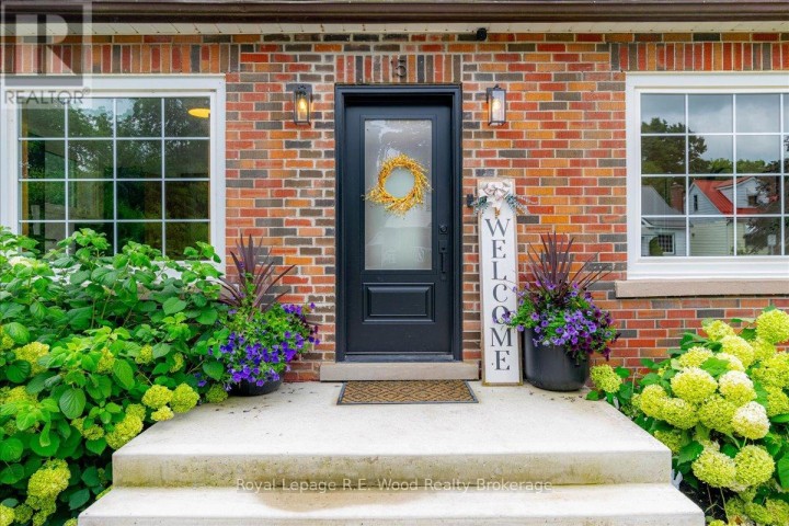 Photo 2 at 15 Mckenzie Street, Tillsonburg