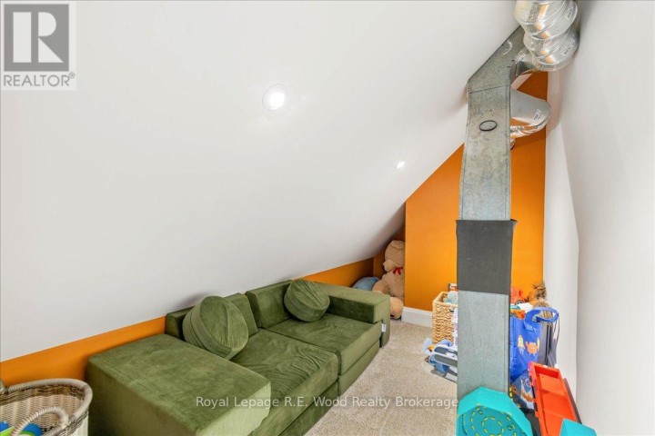 Photo 22 at 15 Mckenzie Street, Tillsonburg