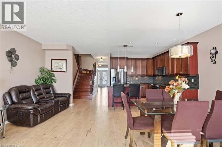 Photo 11 at 23 Mathews Court, Brantford