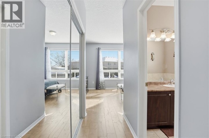 Photo 16 at 23 Mathews Court, Brantford