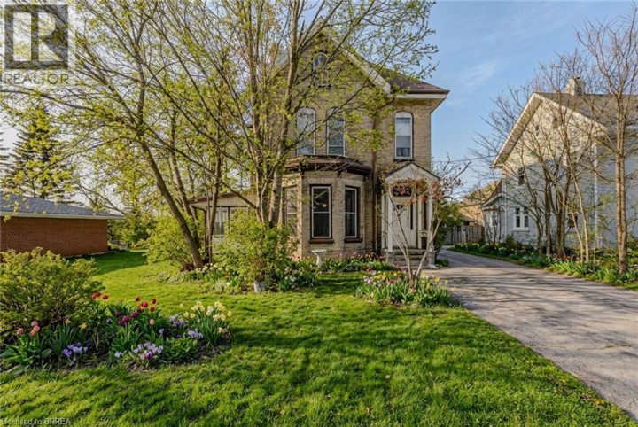 Photo 2 at 17 Hawarden Avenue, Brantford