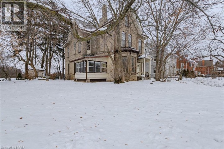 Photo 3 at 17 Hawarden Avenue, Brantford