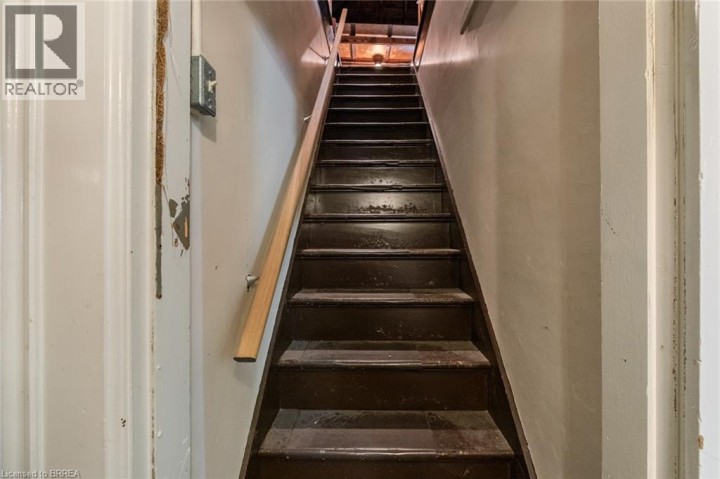 Photo 45 at 17 Hawarden Avenue, Brantford