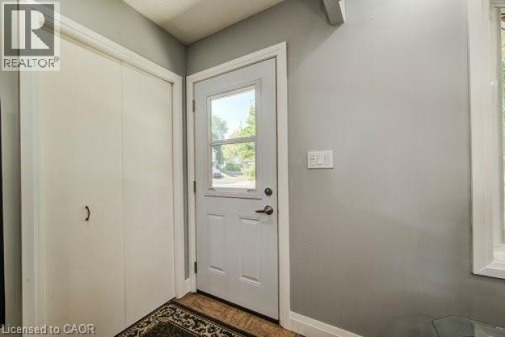 Photo 7 at 659 Gladstone Drive, Woodstock