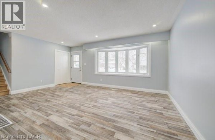 Photo 10 at 659 Gladstone Drive, Woodstock