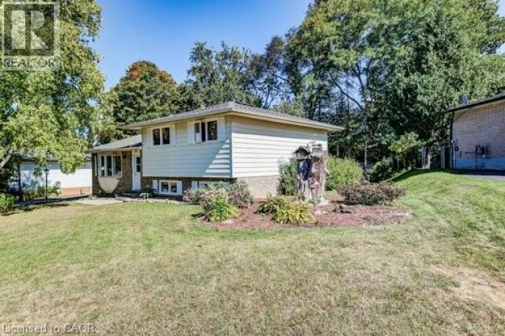 Photo 6 at 659 Gladstone Drive, Woodstock