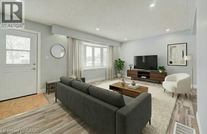 Photo 11 at 659 Gladstone Drive, Woodstock