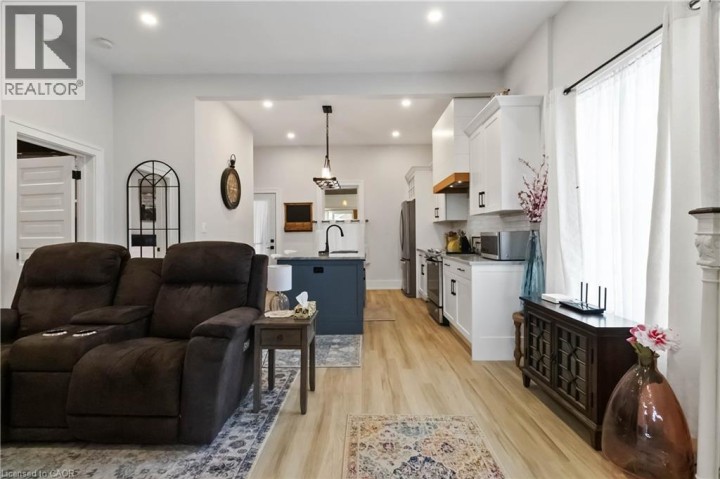 Photo 12 at 156 Albion Street, Brantford