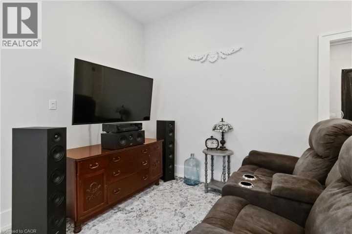 Photo 14 at 156 Albion Street, Brantford