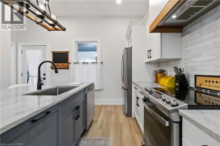 Photo 17 at 156 Albion Street, Brantford