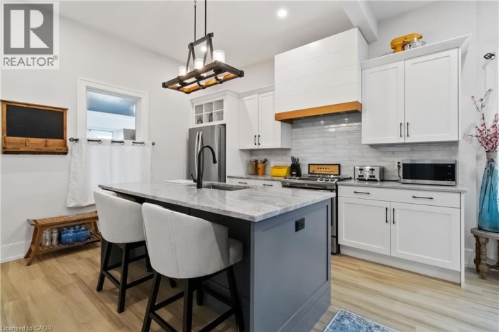 Photo 18 at 156 Albion Street, Brantford