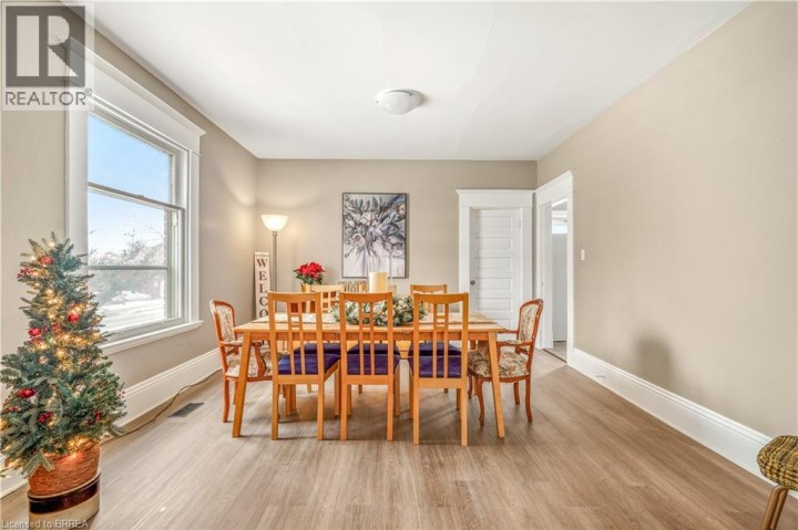 Photo 12 at 353 Dalhousie Street, Brantford