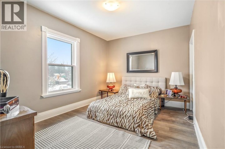 Photo 24 at 353 Dalhousie Street, Brantford