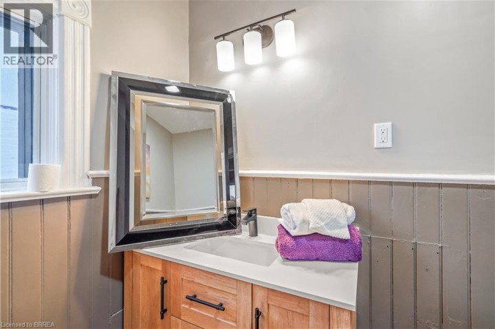 Photo 30 at 353 Dalhousie Street, Brantford