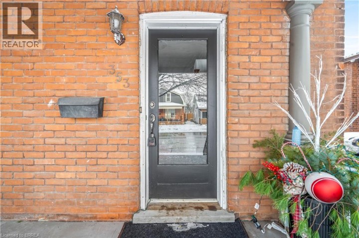 Photo 7 at 353 Dalhousie Street, Brantford