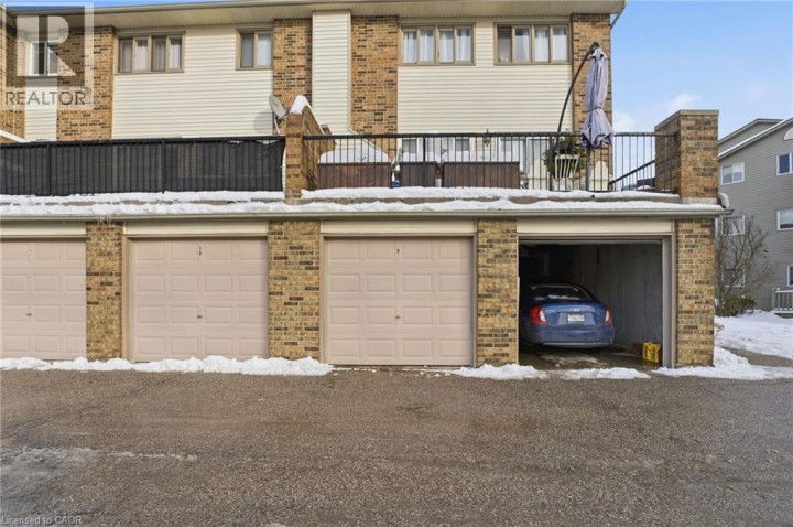 Photo 1 at 21 WREN Court 9, Tillsonburg