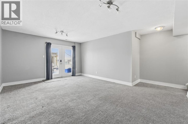 Photo 20 at 21 WREN Court 9, Tillsonburg