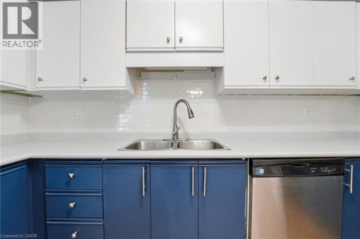 Photo 6 at 21 WREN Court 9, Tillsonburg