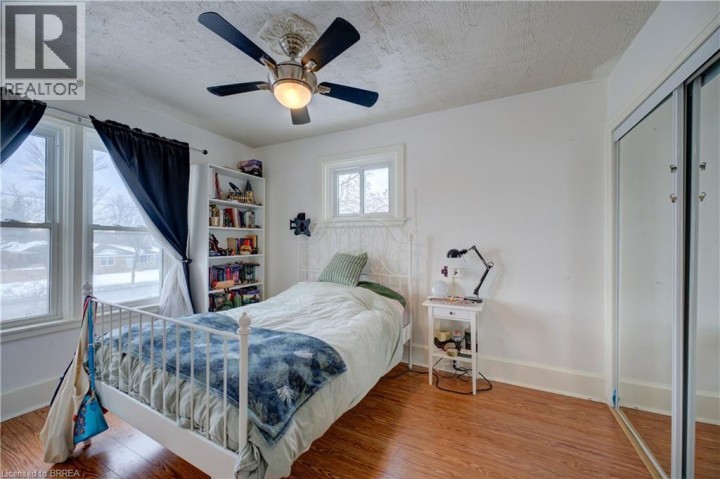 Photo 29 at 688 Colborne Street, Brantford