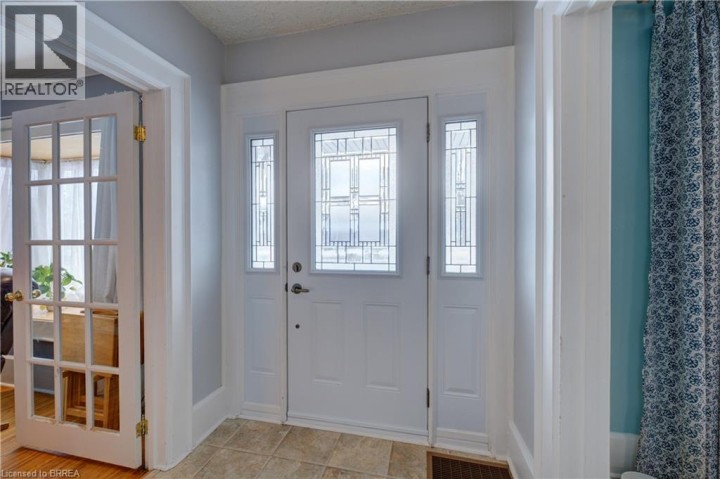 Photo 8 at 688 Colborne Street, Brantford