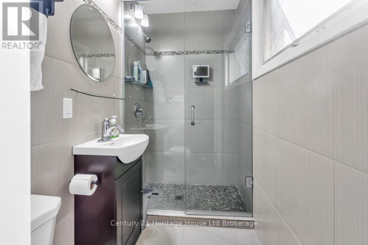 Photo 15 at 1 Highland Drive, Tillsonburg