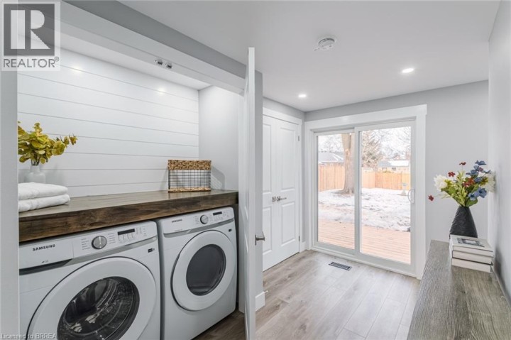 Photo 4 at 234 Grand Street, Brantford