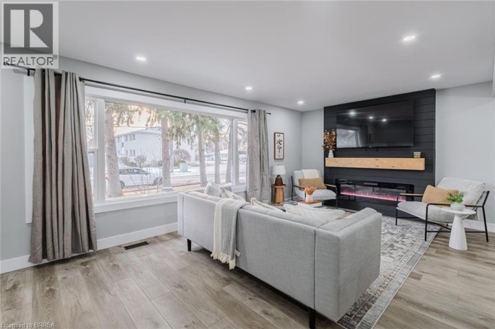 Photo 9 at 234 Grand Street, Brantford