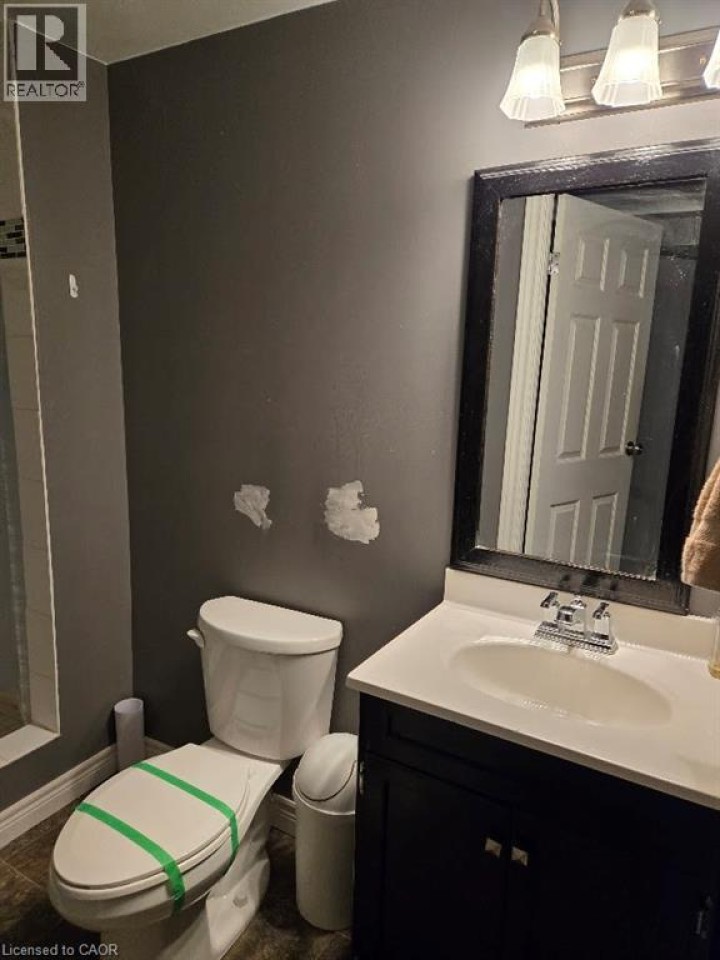 Photo 5 at 39 Evelyn Street, Brantford