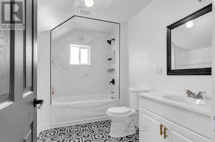 Photo 11 at 10 Pearl Street, Tillsonburg