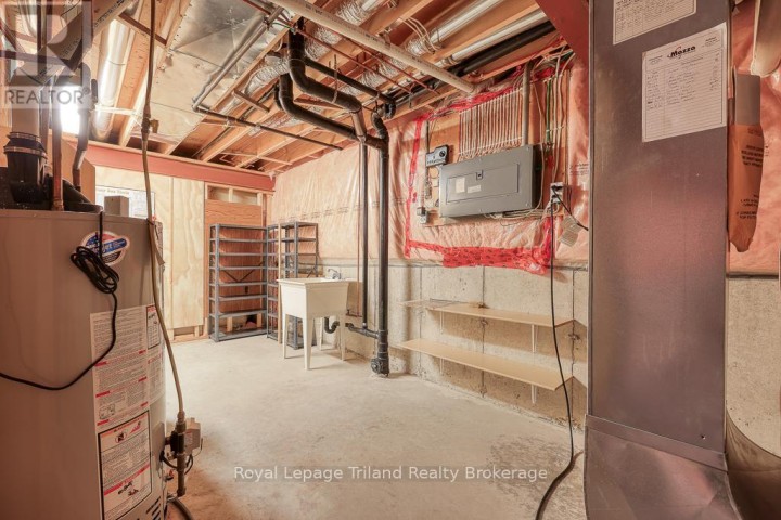 Photo 32 at 10 Armstrong Drive, Tillsonburg