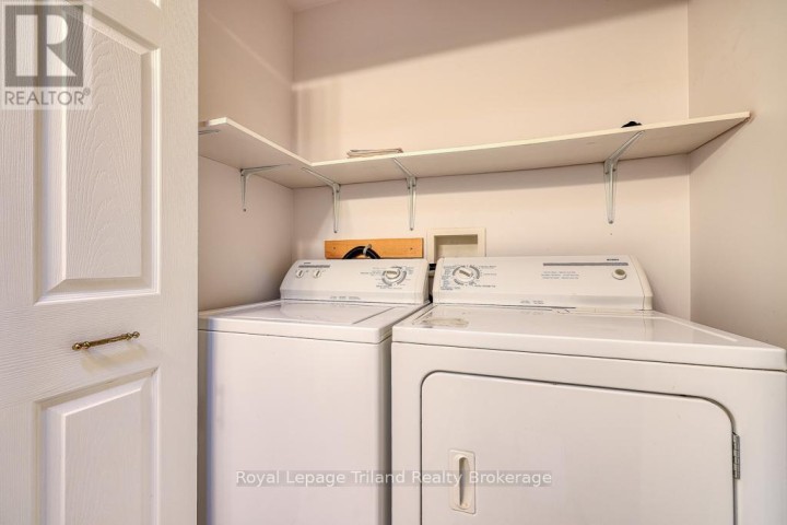 Photo 9 at 10 Armstrong Drive, Tillsonburg